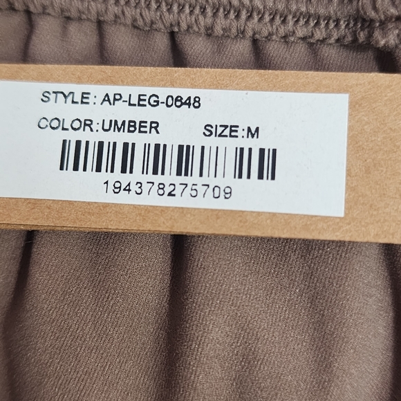 SKIMS Fits Everybody Leggings in Umber/ MEDIUM/NWT - Picture 8 of 9